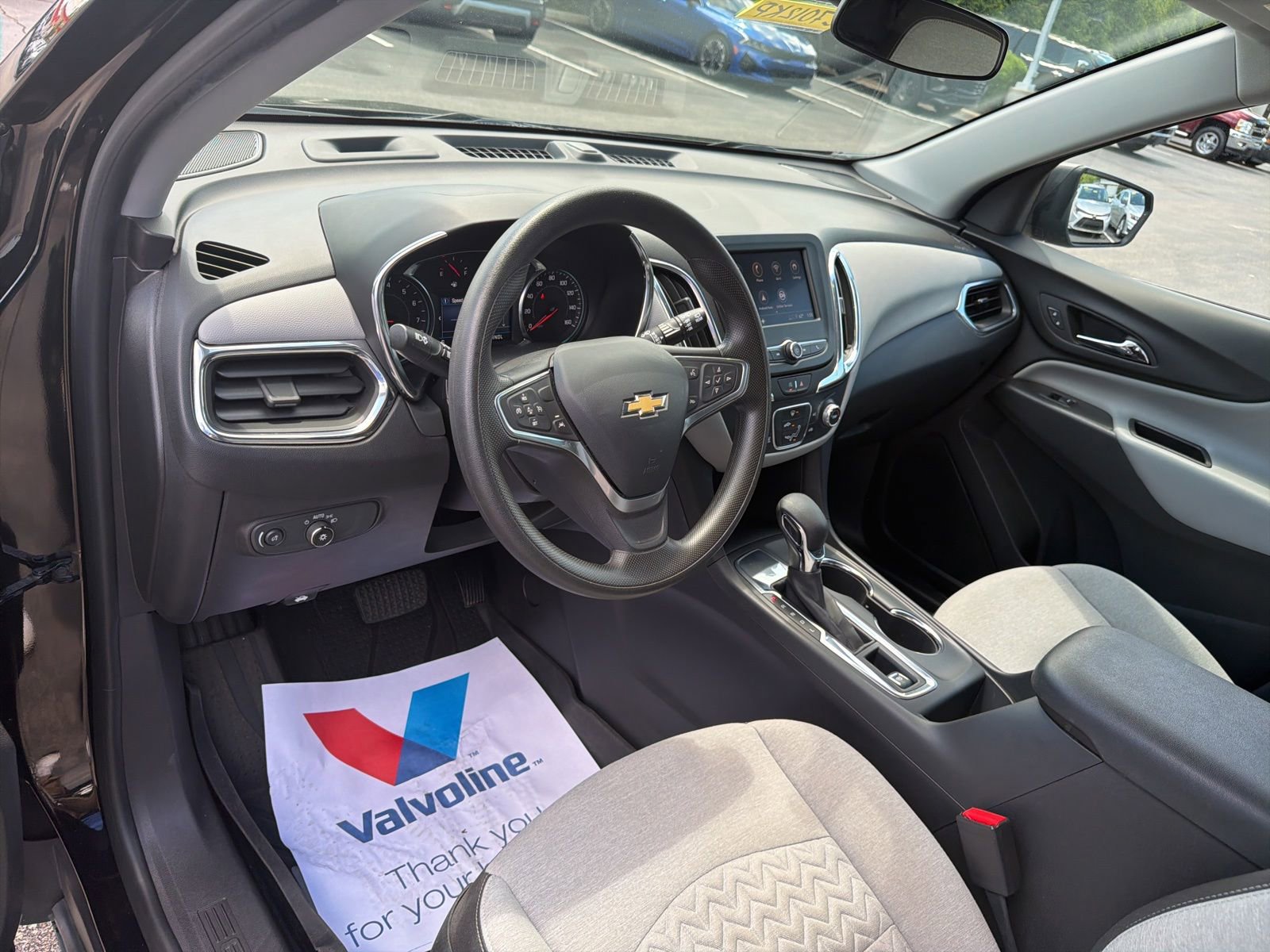 Used 2023 Chevrolet Equinox LS w/ LS Convenience Package FWD image 9