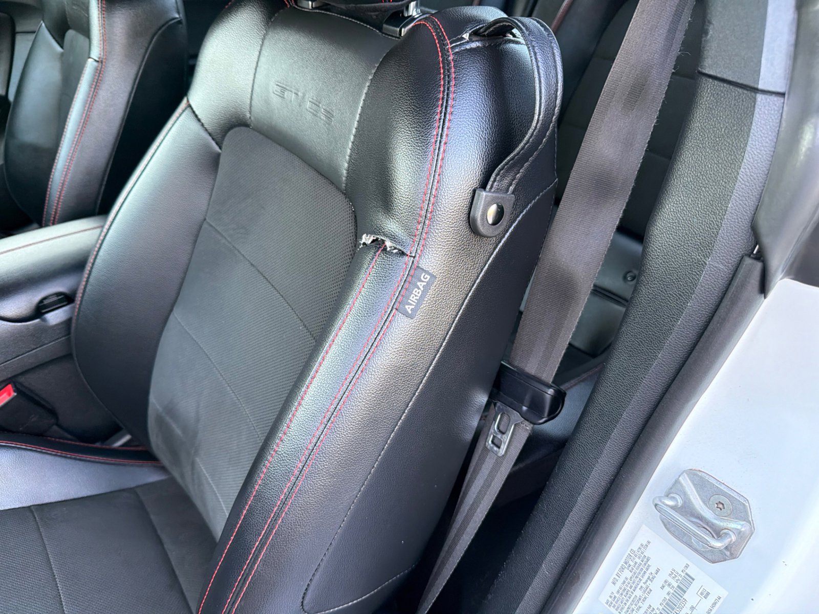 Used 2019 Ford Mustang GT Premium w/ Equipment Group 401A RWD image 39