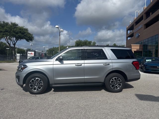 Certified 2024 Ford Expedition XLT RWD image 2