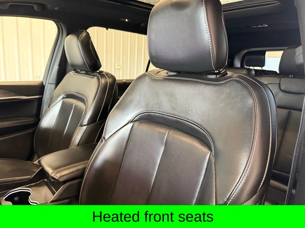 Used 2025 Jeep Grand Cherokee L Limited w/ Luxury Tech Group II image 17