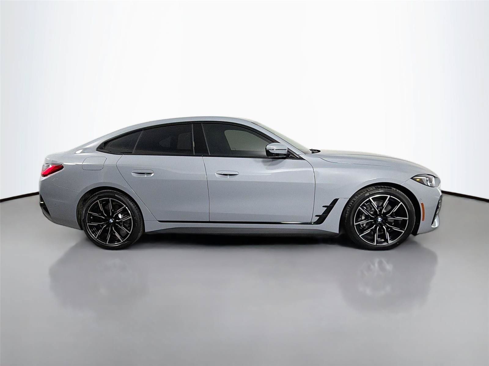 New 2026 BMW i4 xDrive40i w/ M Sport Package AWD/4WD image 7