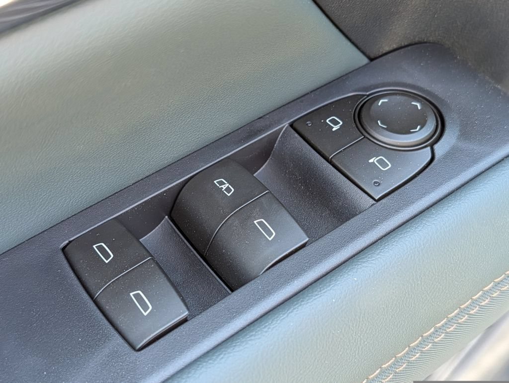 New 2026 GMC Terrain AT4 w/ Technology Package II AWD/4WD image 44