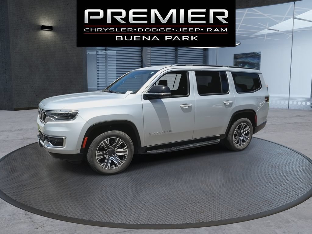 Certified 2024 Jeep Wagoneer Series II w/ Flexible Seating Group RWD image 4