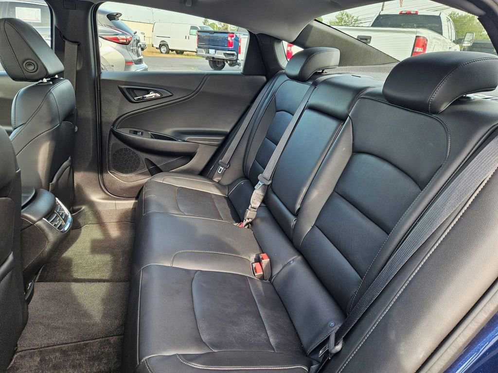 Used 2017 Chevrolet Malibu LT w/ True North Edition FWD image 24