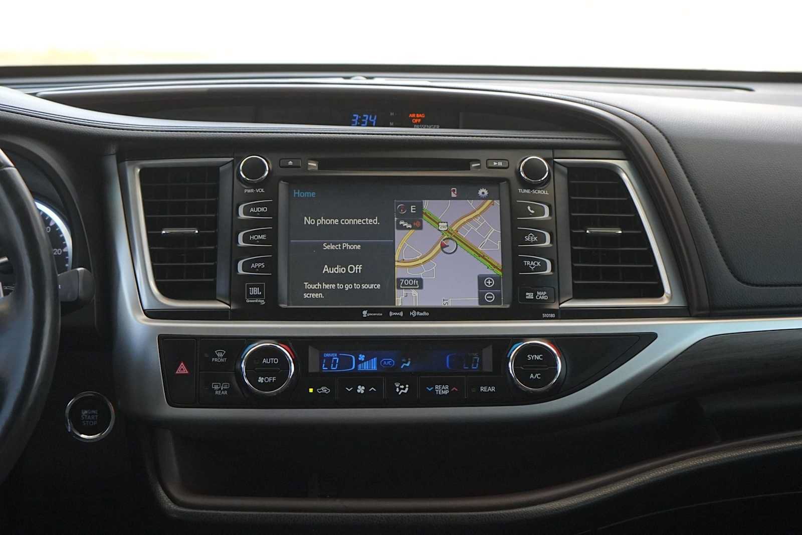 Used 2017 Toyota Highlander Limited Platinum FWD image 19