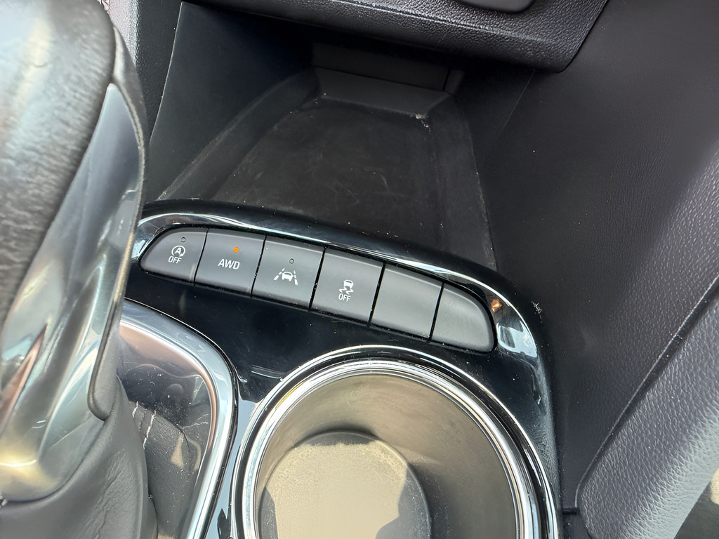 Used 2023 Buick Encore GX Essence w/ Experience Buick Package AWD/4WD image 18
