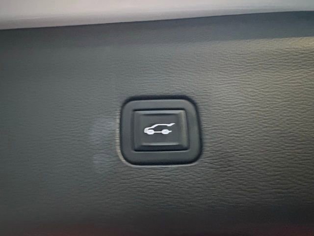 Used 2021 Buick Enclave Essence w/ Sound and Sites Package image 33