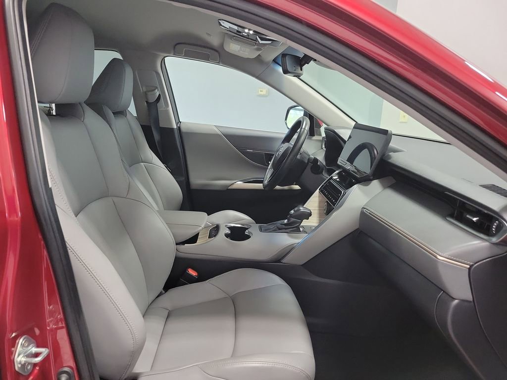 Used 2023 Toyota Venza XLE AWD/4WD image 20