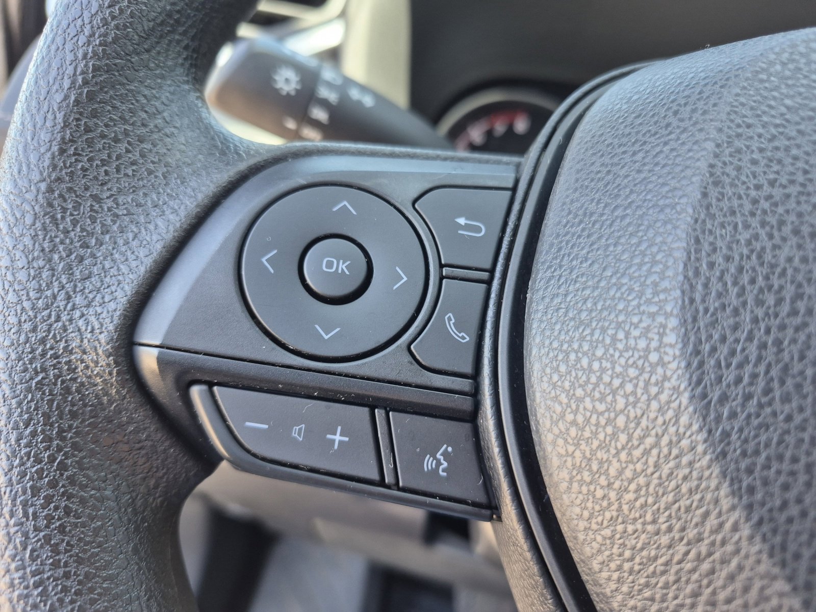 Certified 2024 Toyota RAV4 LE AWD/4WD image 27