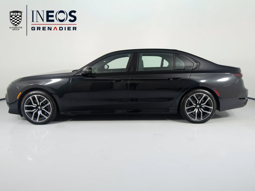 Used 2023 BMW 760i xDrive AWD/4WD image 10