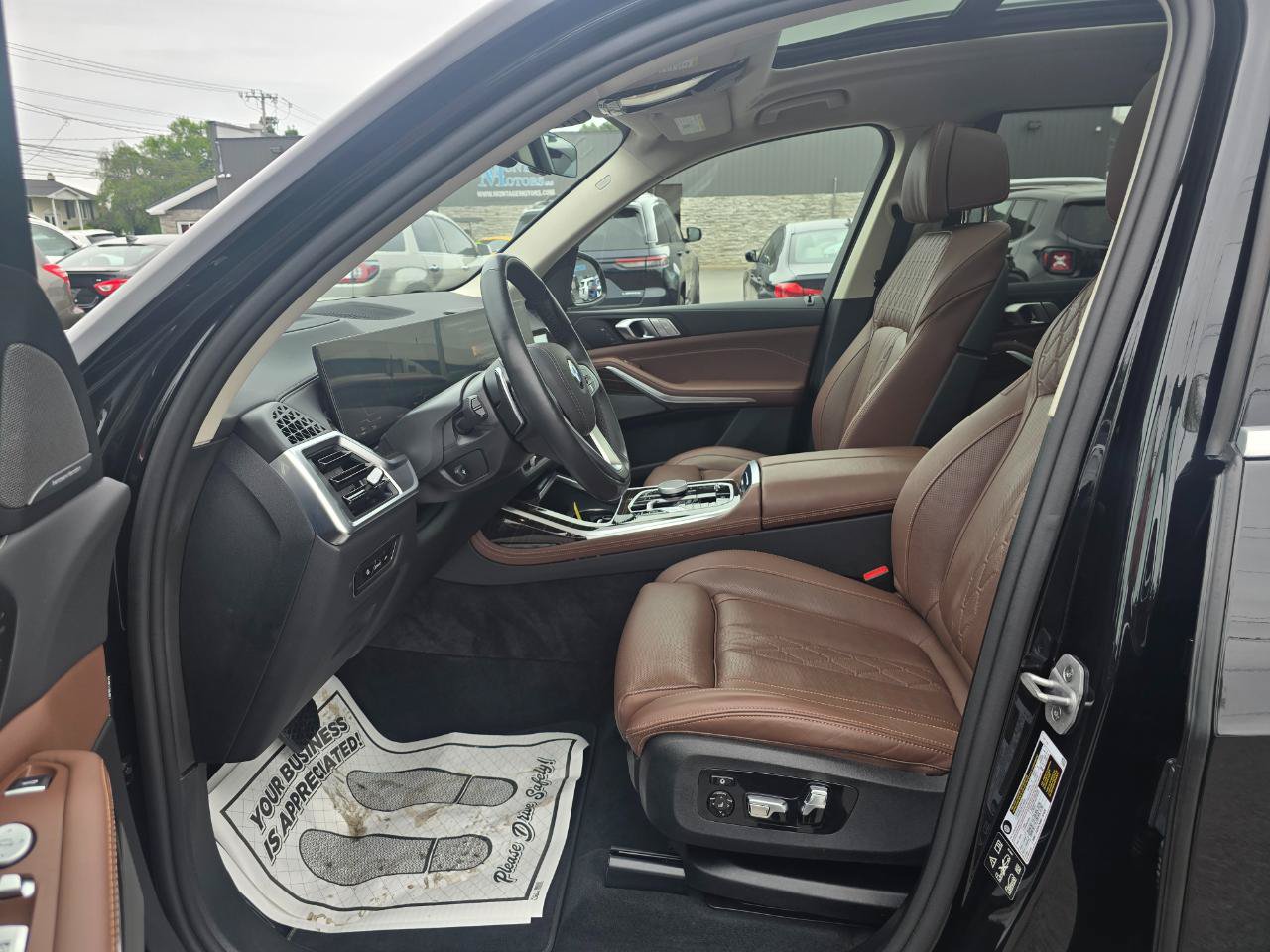 Used 2026 BMW X7 xDrive40i AWD/4WD image 14