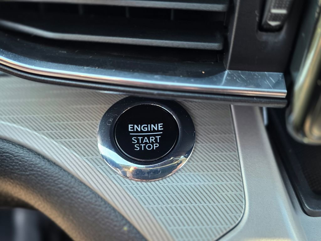 Used 2023 Ford Explorer XLT w/ Equipment Group 202A image 35