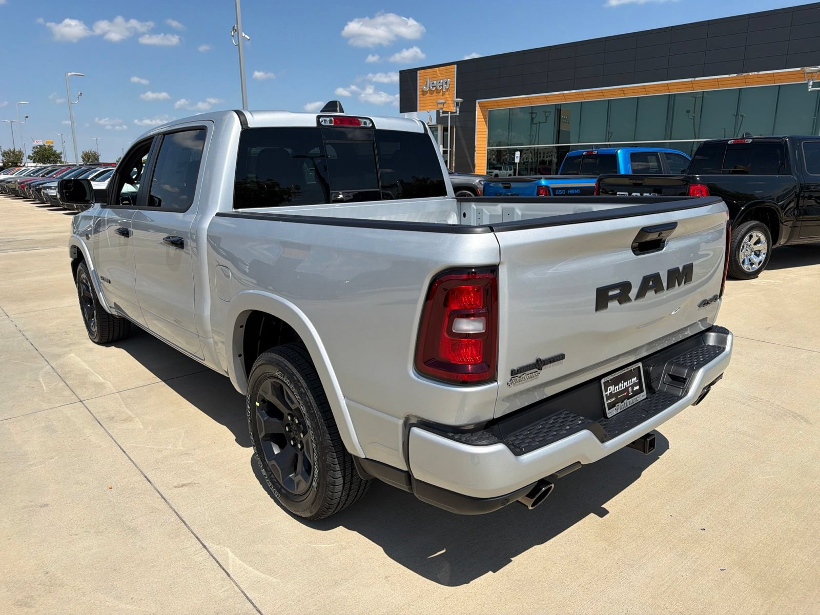 New 2027 RAM 1500 4x4 Crew Cab image 3