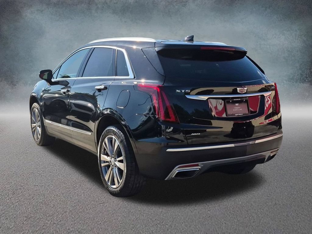 Certified 2024 Cadillac XT5 Premium Luxury w/ LPO, Floor Liner Package AWD/4WD image 2