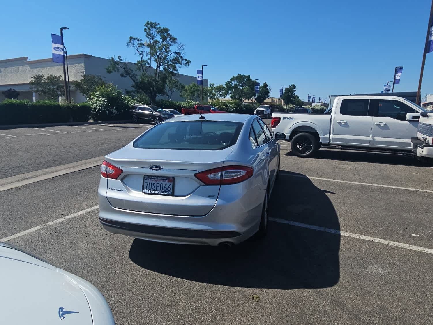 Used 2014 Ford Fusion SE FWD image 7