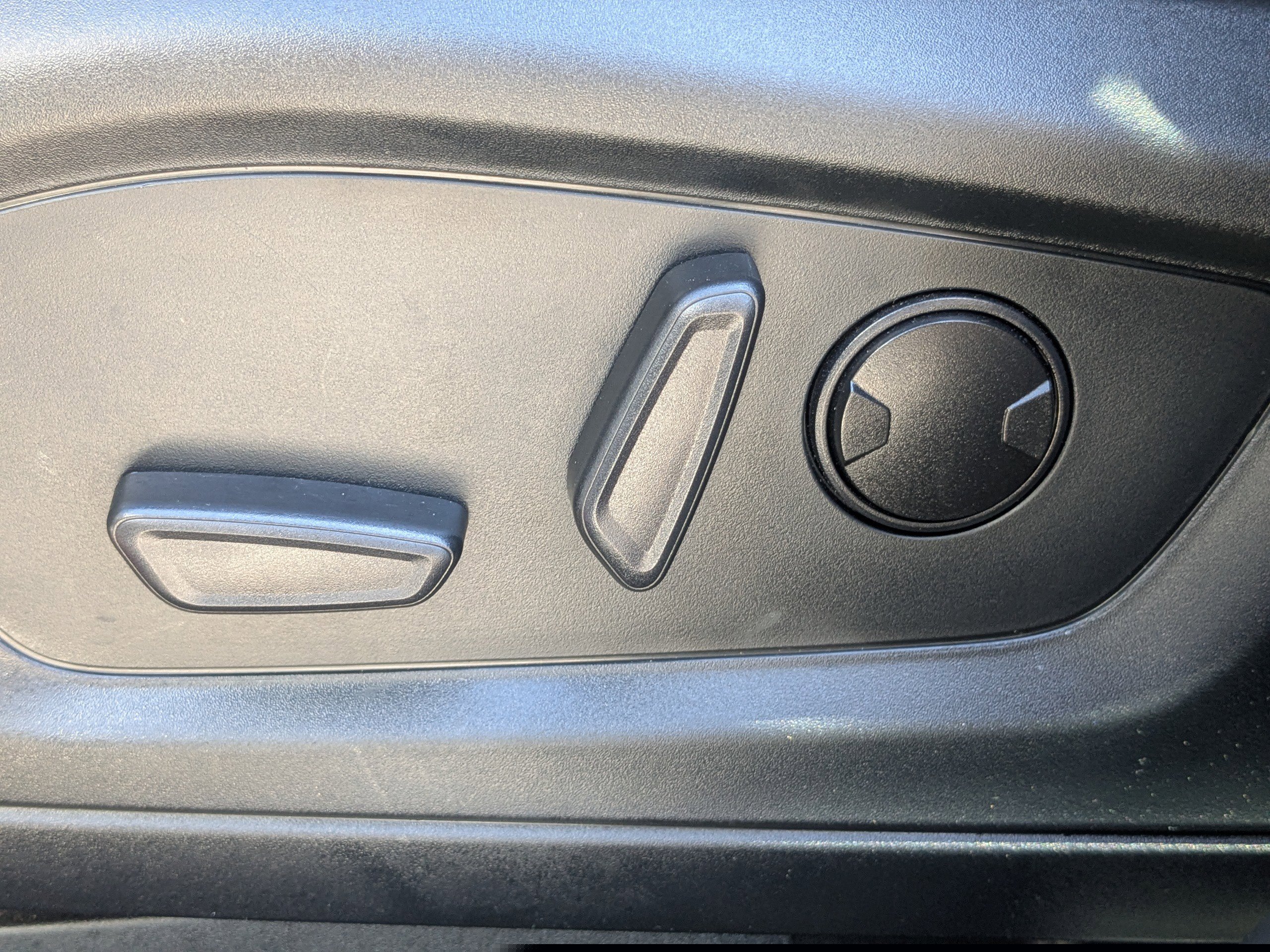 Used 2023 Ford Explorer ST w/ Equipment Group 401A AWD/4WD image 22