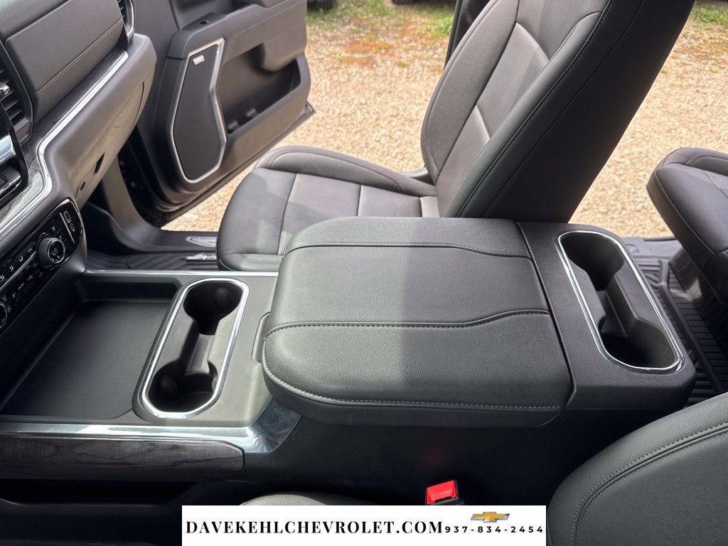 Used 2025 Chevrolet Silverado 3500 LTZ w/ LTZ Plus Package AWD/4WD image 20