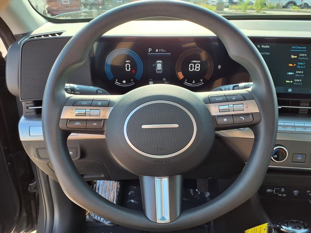 Used 2025 Hyundai Kona SE image 15