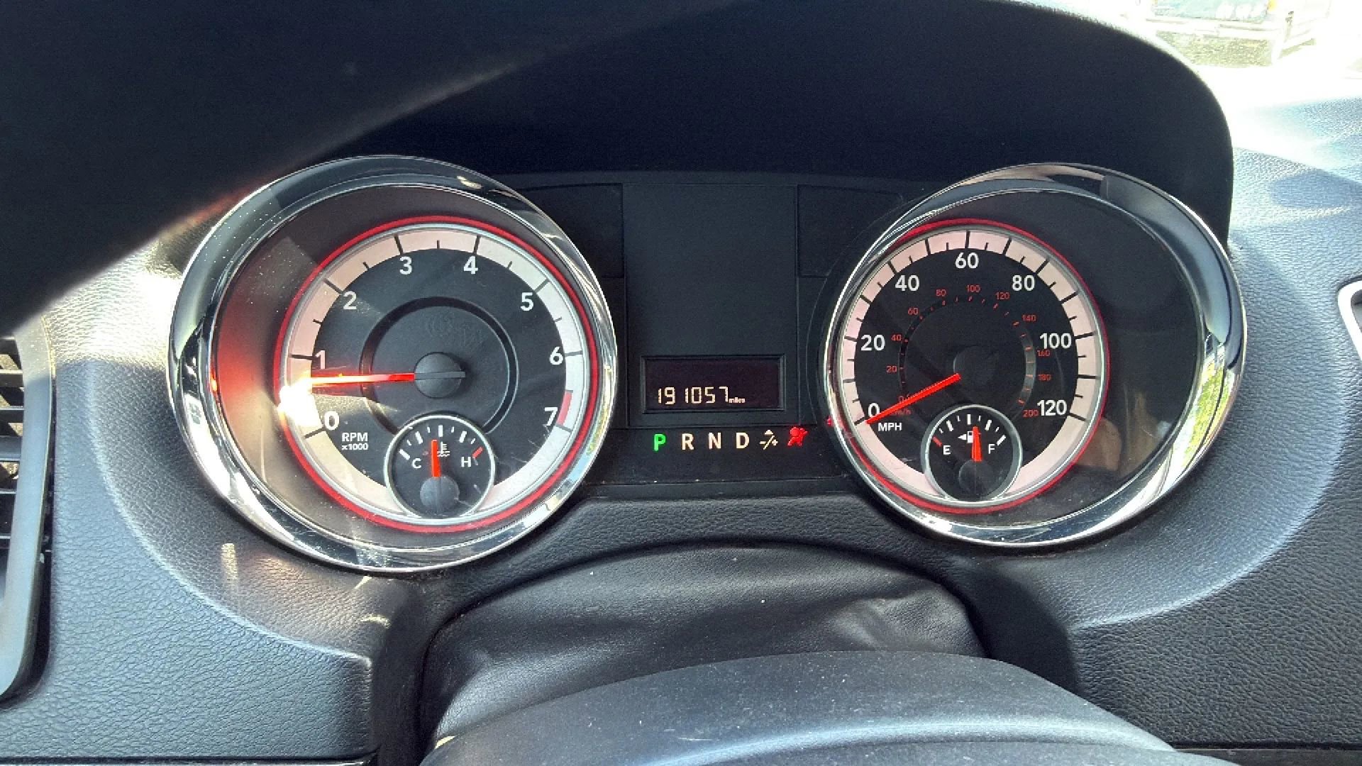Used 2013 Dodge Grand Caravan SXT FWD image 11