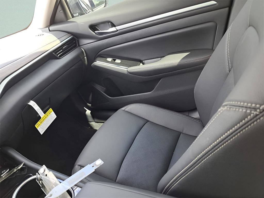 New 2025 Nissan Altima 2.5 SL FWD image 19