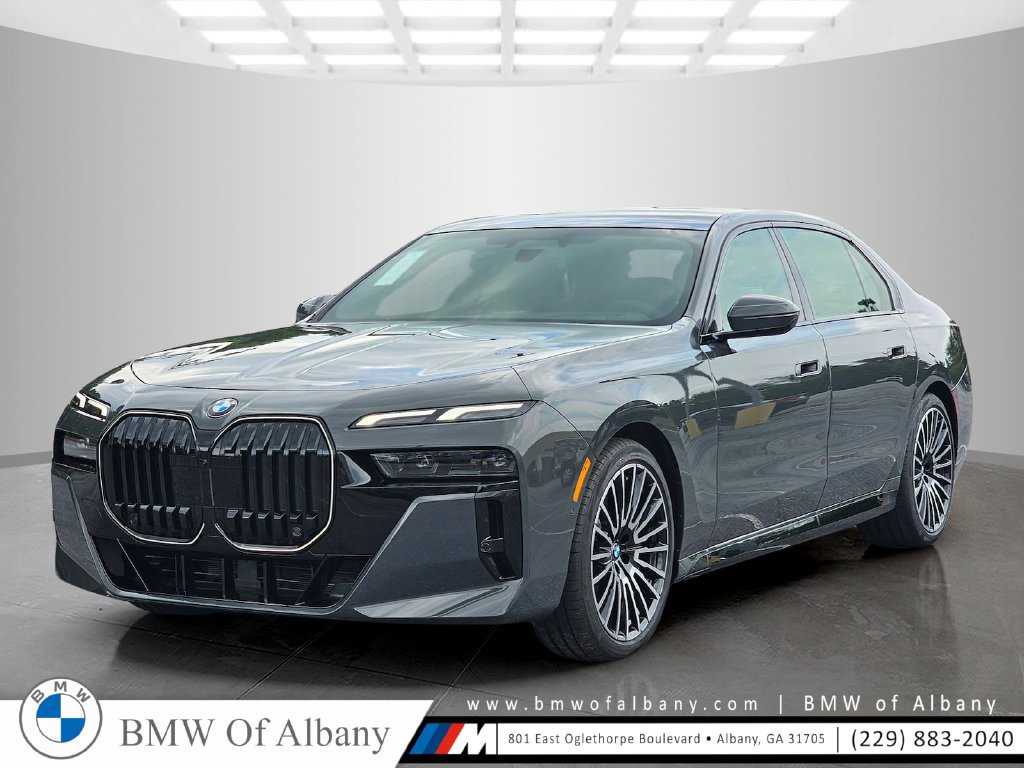 New 2026 BMW 740i