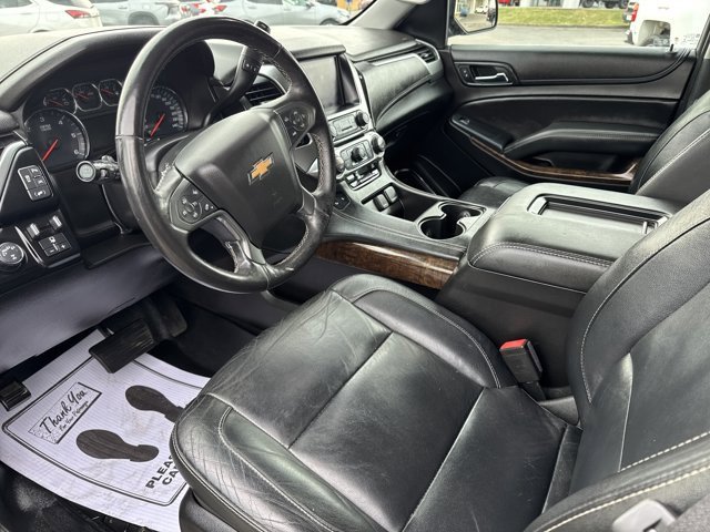 Used 2018 Chevrolet Suburban LT w/ Luxury Package image 15