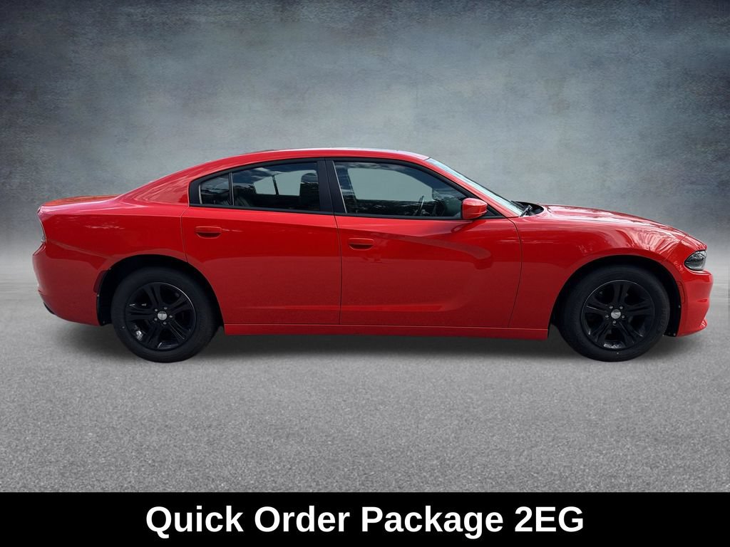 Used 2020 Dodge Charger SXT w/ Leather Interior Group RWD image 7