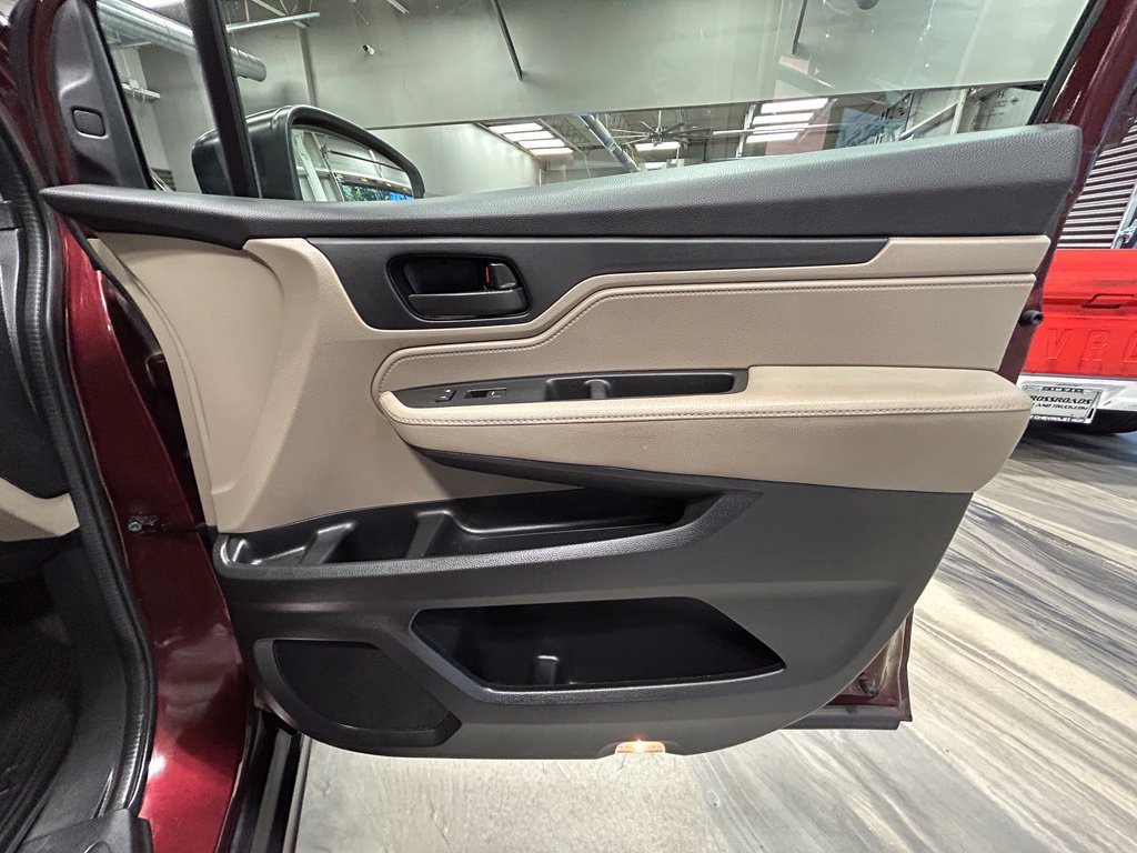 Used 2018 Honda Odyssey EX-L image 41