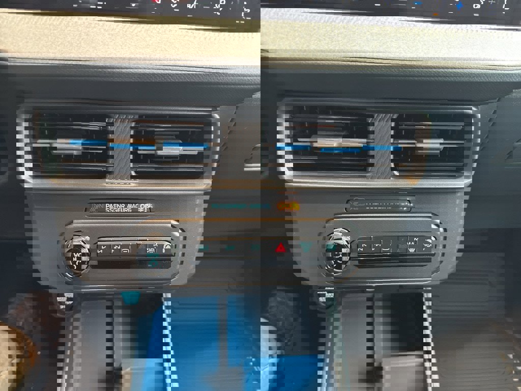 New 2026 Ford Maverick XLT w/ XLT Luxury Package image 27