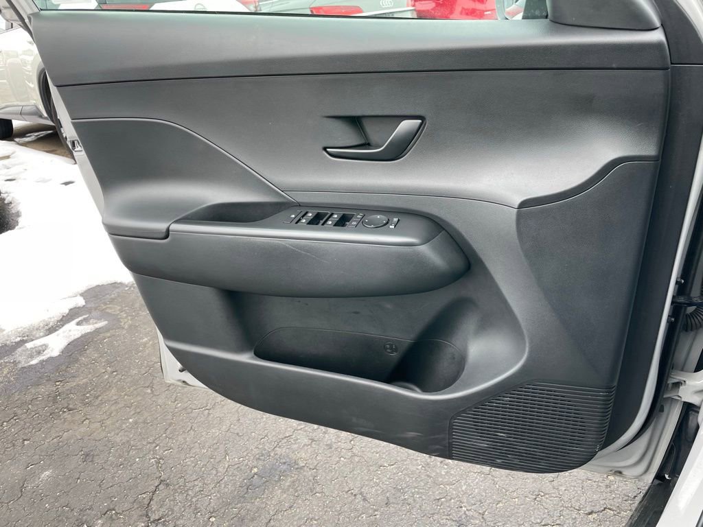 Used 2024 Hyundai Kona SEL image 53