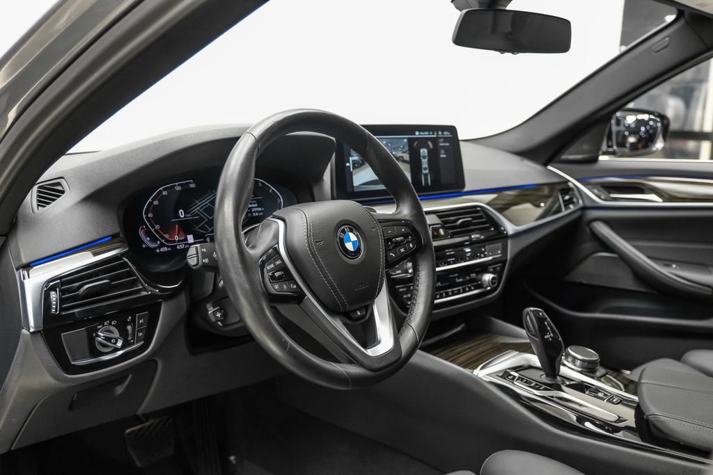 Used 2023 BMW 530i w/ Premium Package RWD image 7