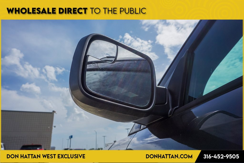 Used 2019 Ford Explorer XLT image 35