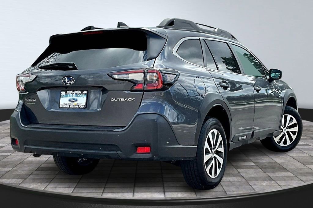Used 2025 Subaru Outback Premium w/ Popular Package #1A image 6