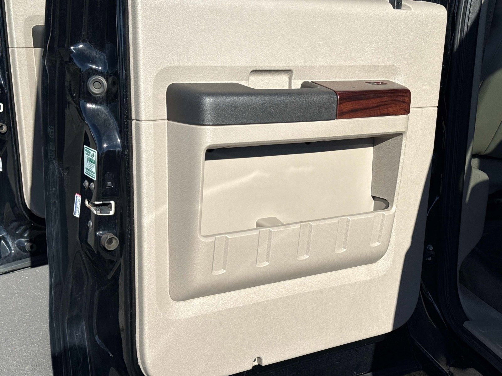 Used 2009 Ford F250 Lariat image 14