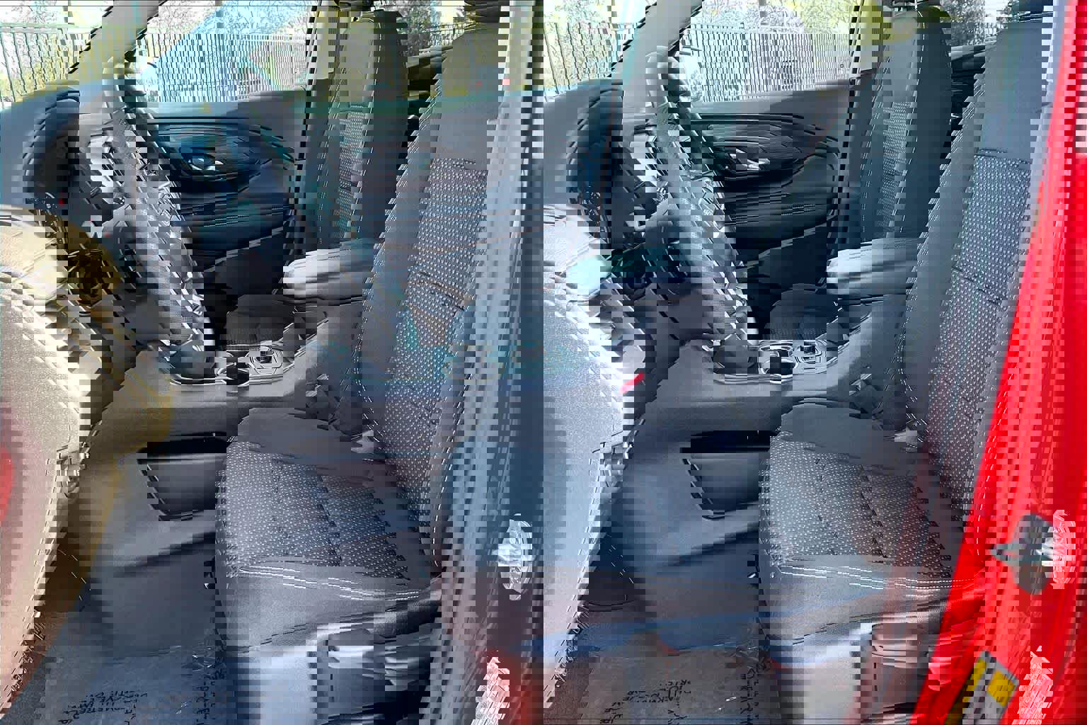 Used 2022 GMC Terrain SLE image 7