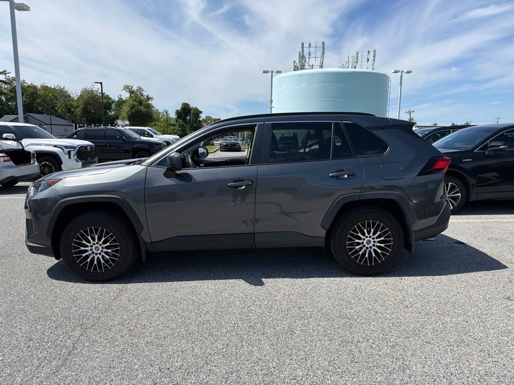Used 2020 Toyota RAV4 LE w/ All Weather Liner Package AWD/4WD image 3
