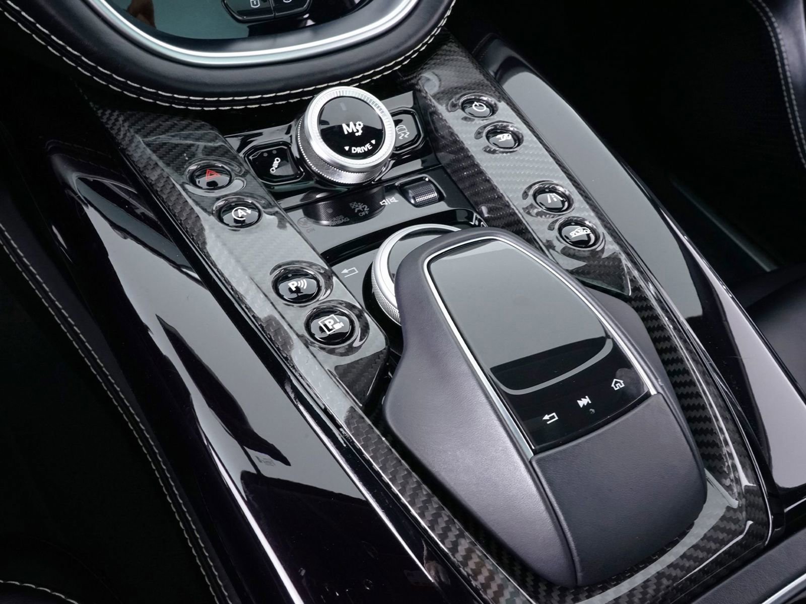 Used 2023 Aston Martin DBX 707 image 29