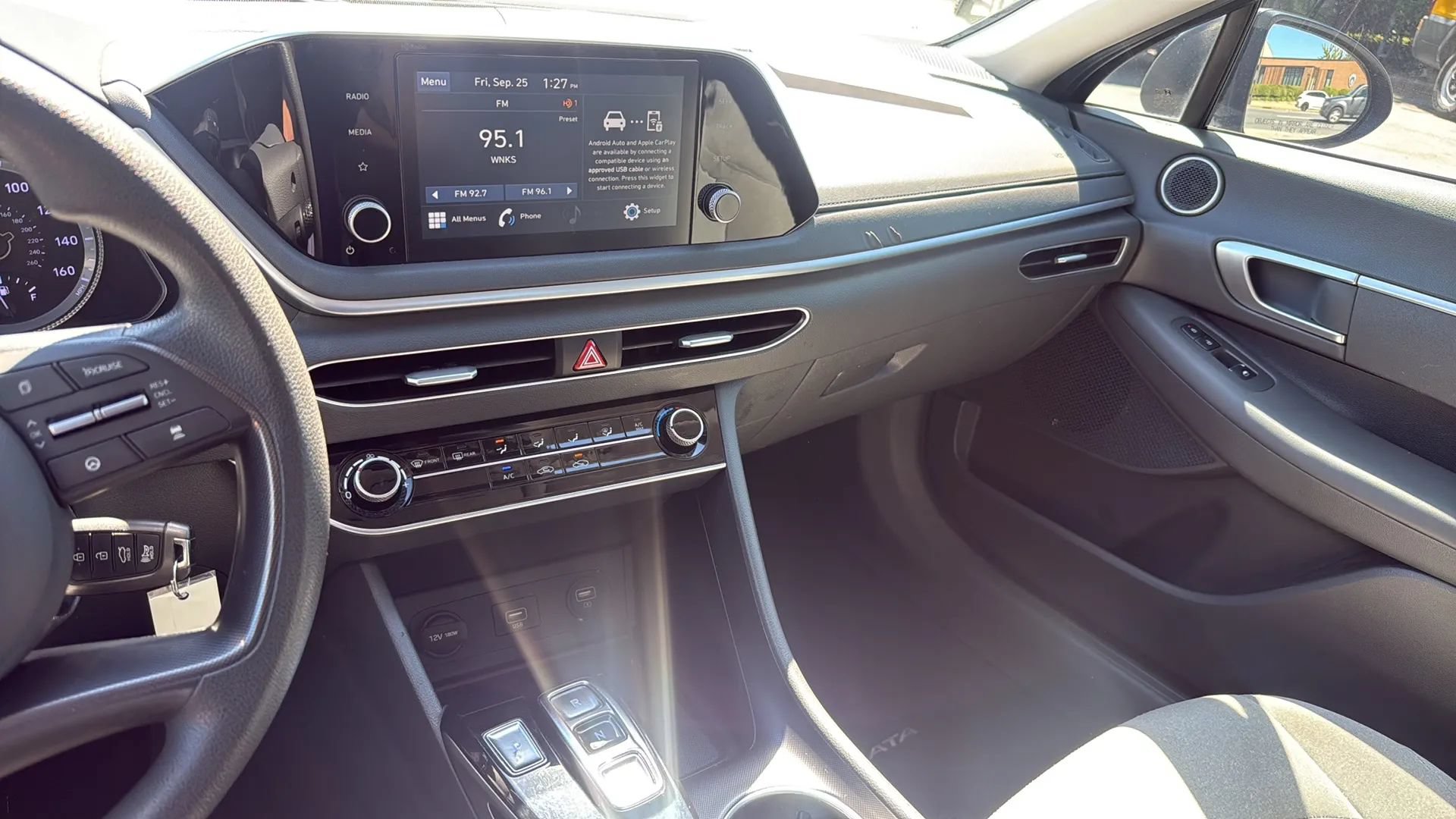 Used 2021 Hyundai Sonata SE FWD image 16