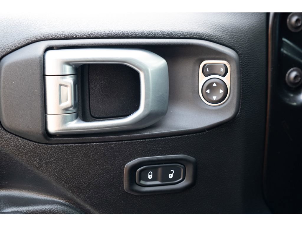 Used 2023 Jeep Wrangler Unlimited Rubicon w/ Xtreme 35 Tire Package image 13