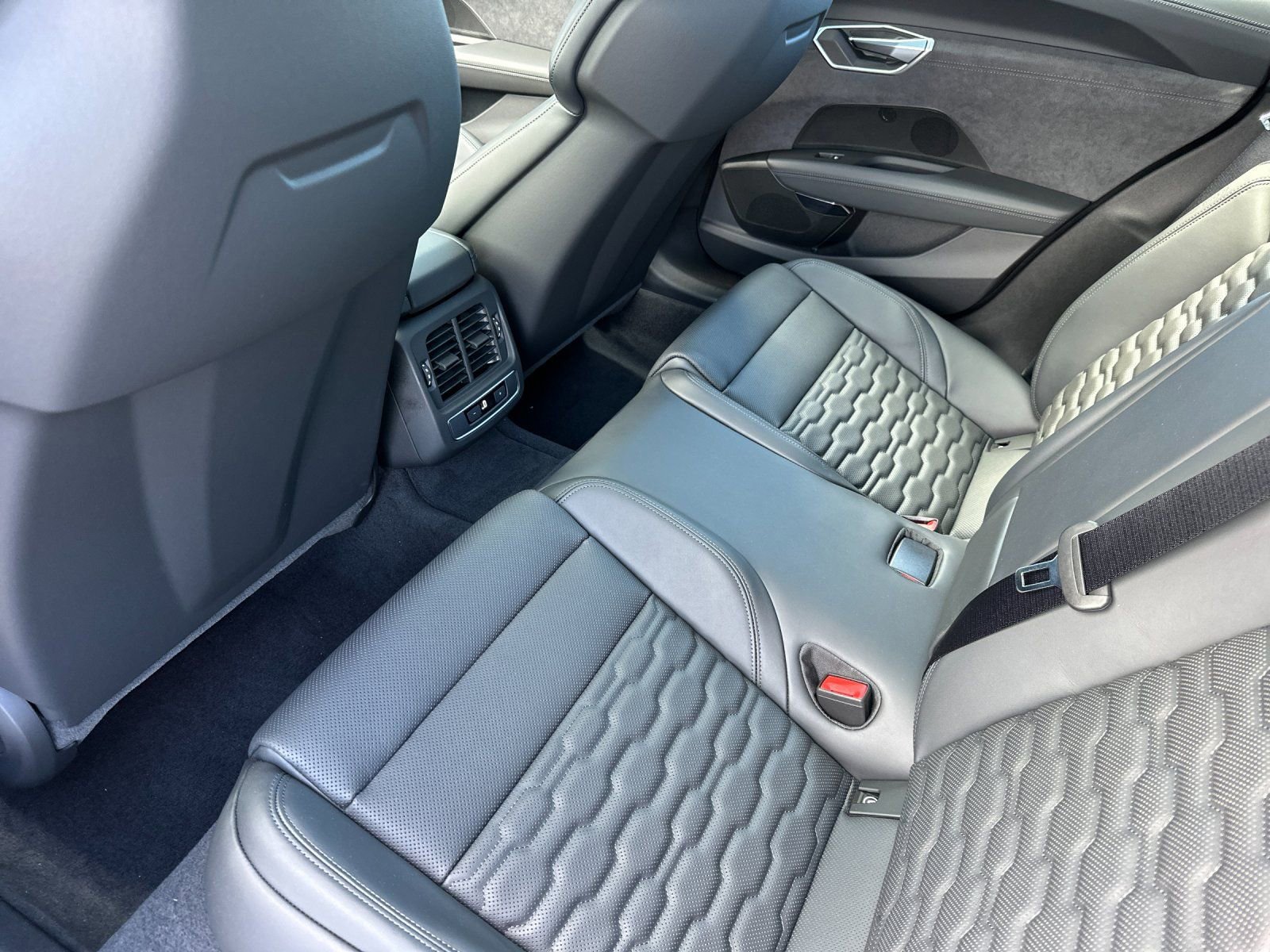 New 2026 Audi S e-tron GT Premium Plus image 11