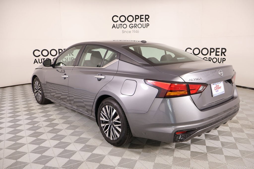 Used 2024 Nissan Altima 2.5 SV image 21