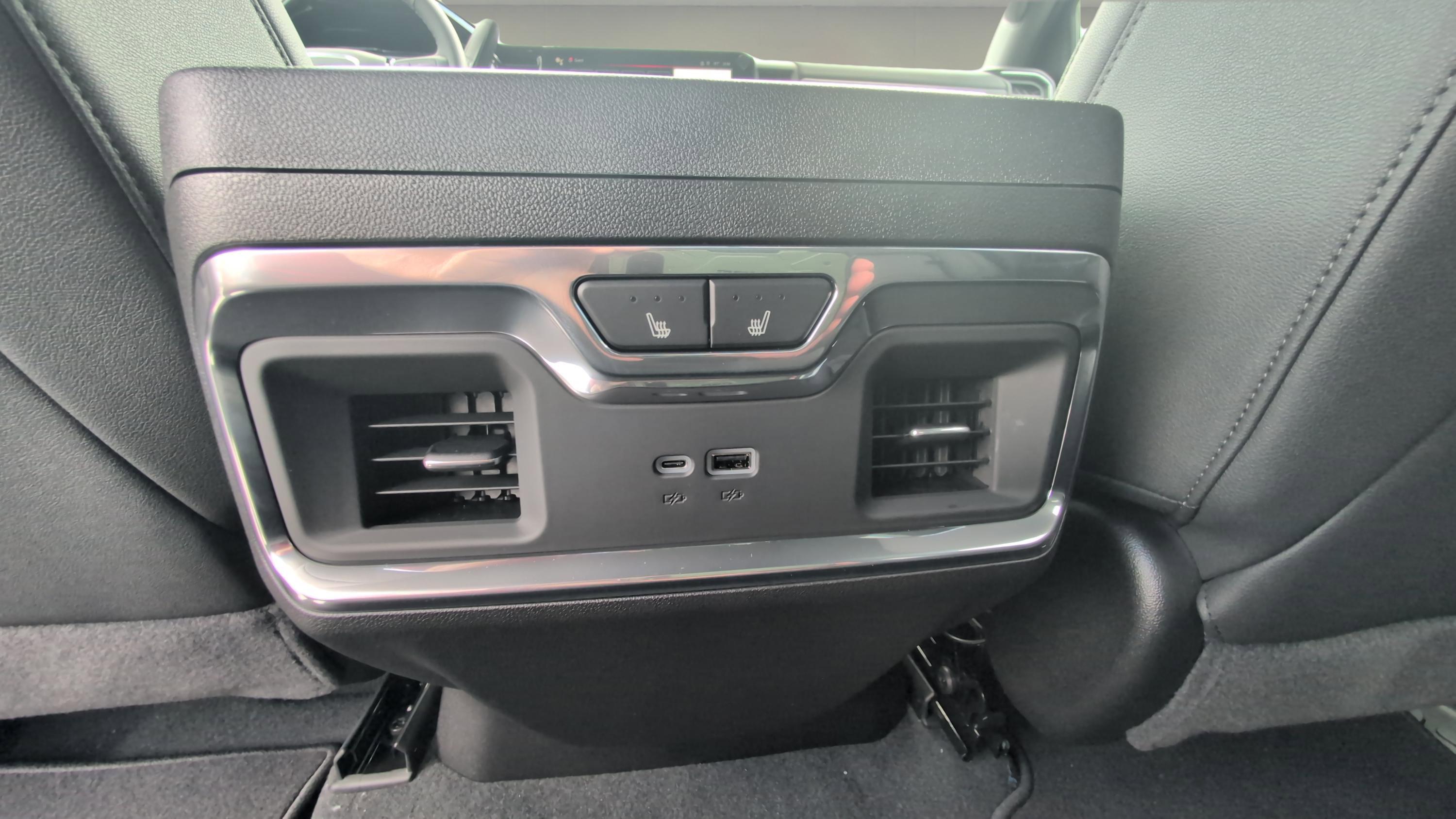New 2025 GMC Sierra 2500 SLT w/ SLT Convenience Package image 21