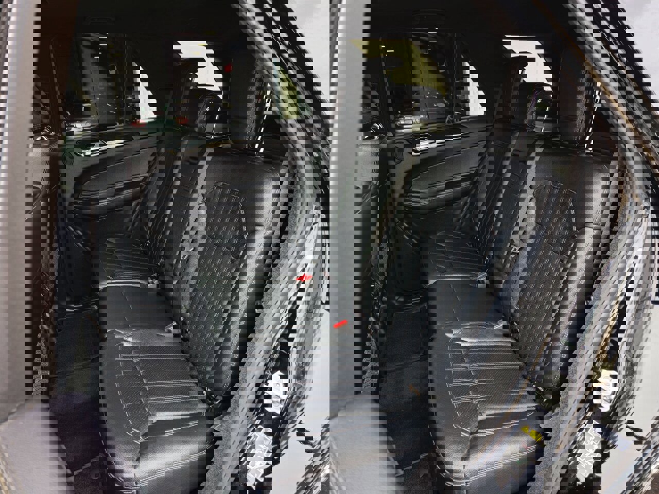 Used 2018 Mercedes-Benz GLE 350 w/ Premium 1 Package image 29