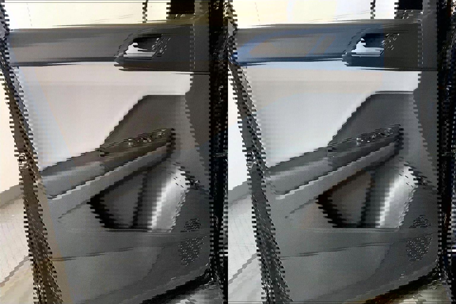 Used 2023 Volkswagen Taos SE image 24