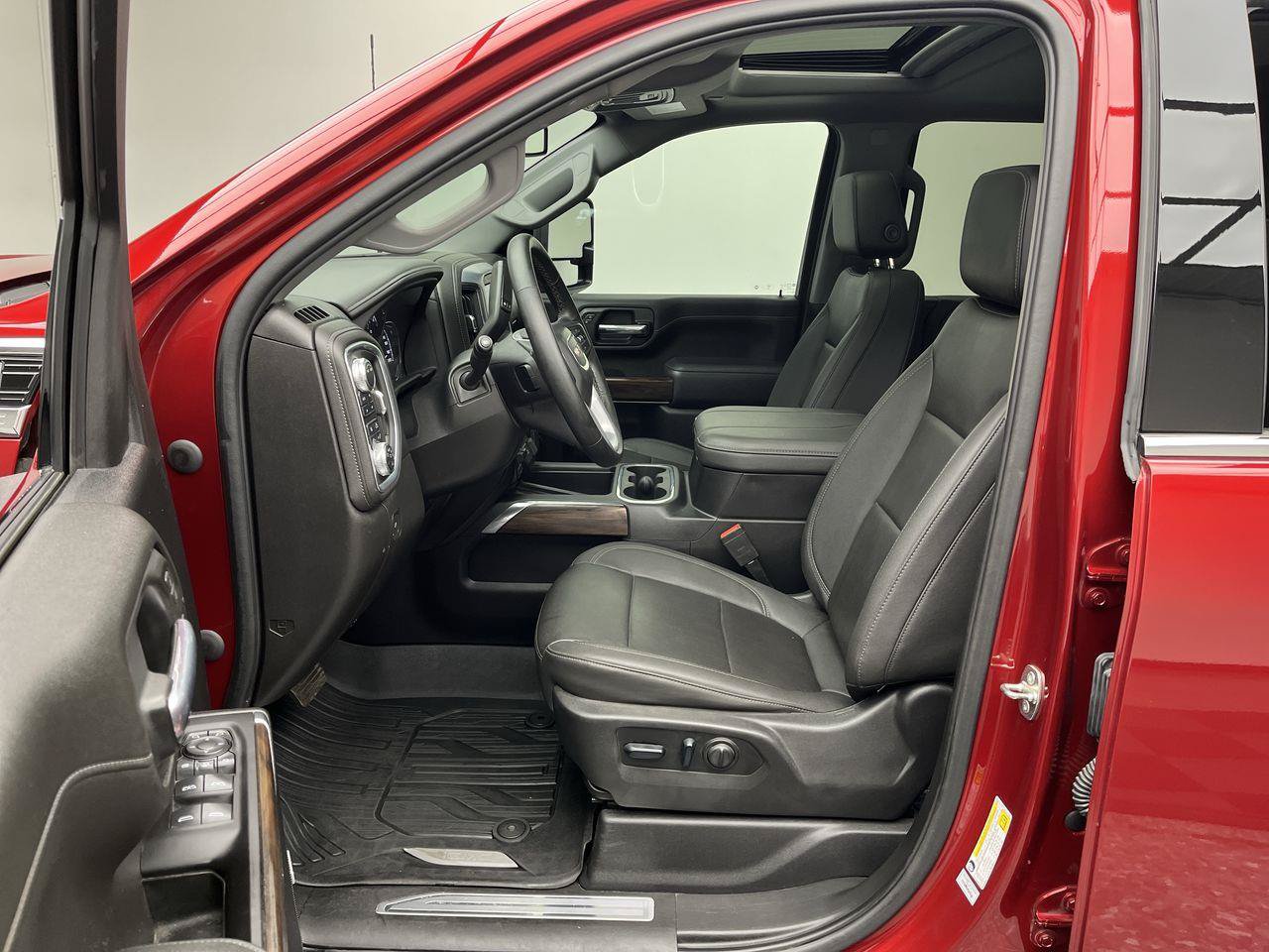 Certified 2023 GMC Sierra 2500 SLT w/ SLT Premium Package AWD/4WD image 3