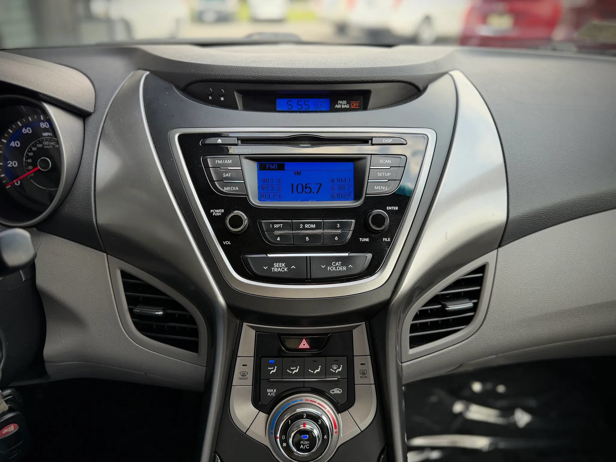 Used 2013 Hyundai Elantra GLS FWD image 11