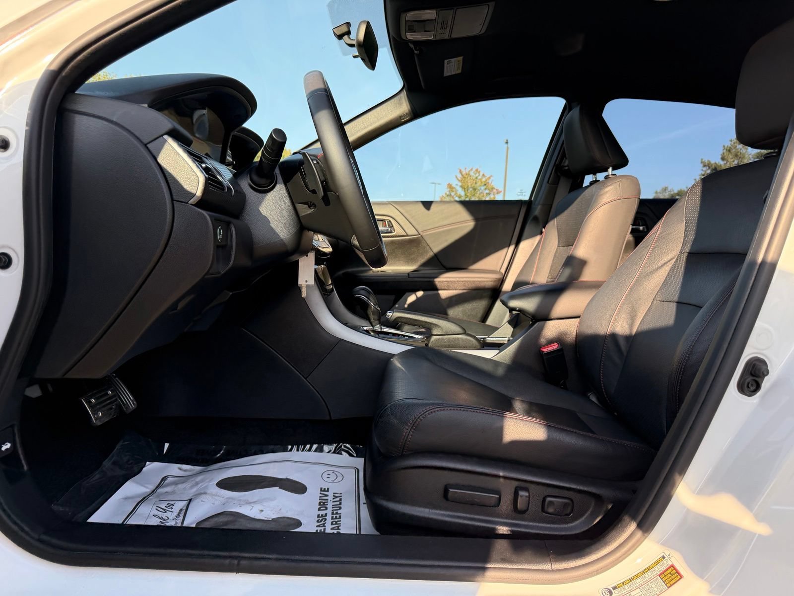 Used 2017 Honda Accord Sport Special Edition image 14