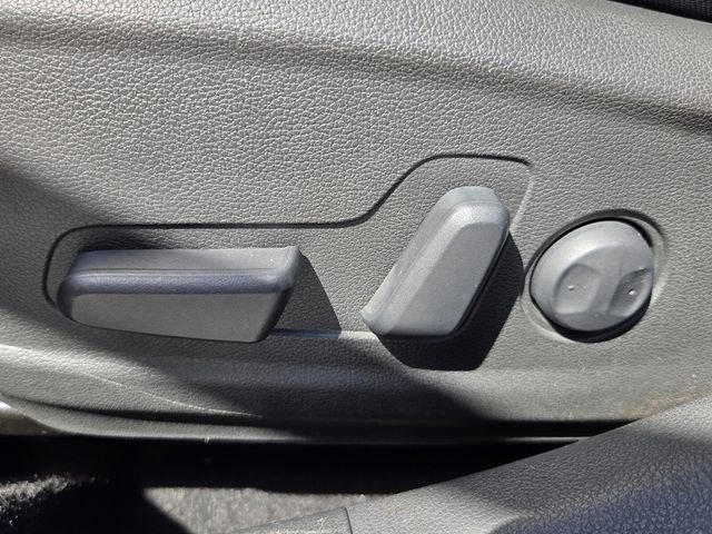 Used 2022 Hyundai Kona Limited image 20