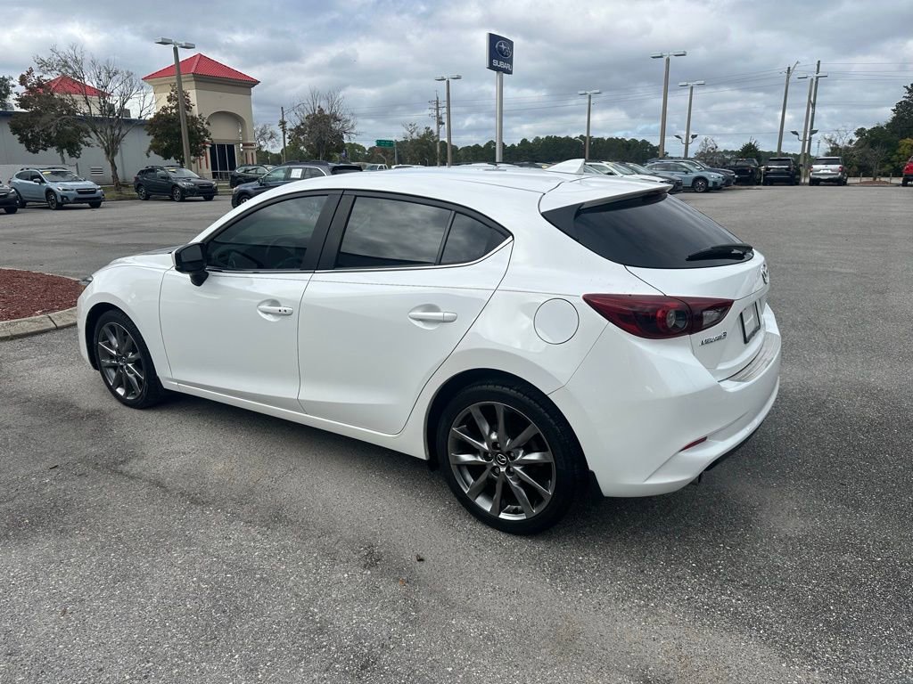 Used 2018 MAZDA MAZDA3 Grand Touring w/ Premium Equipment Package image 8