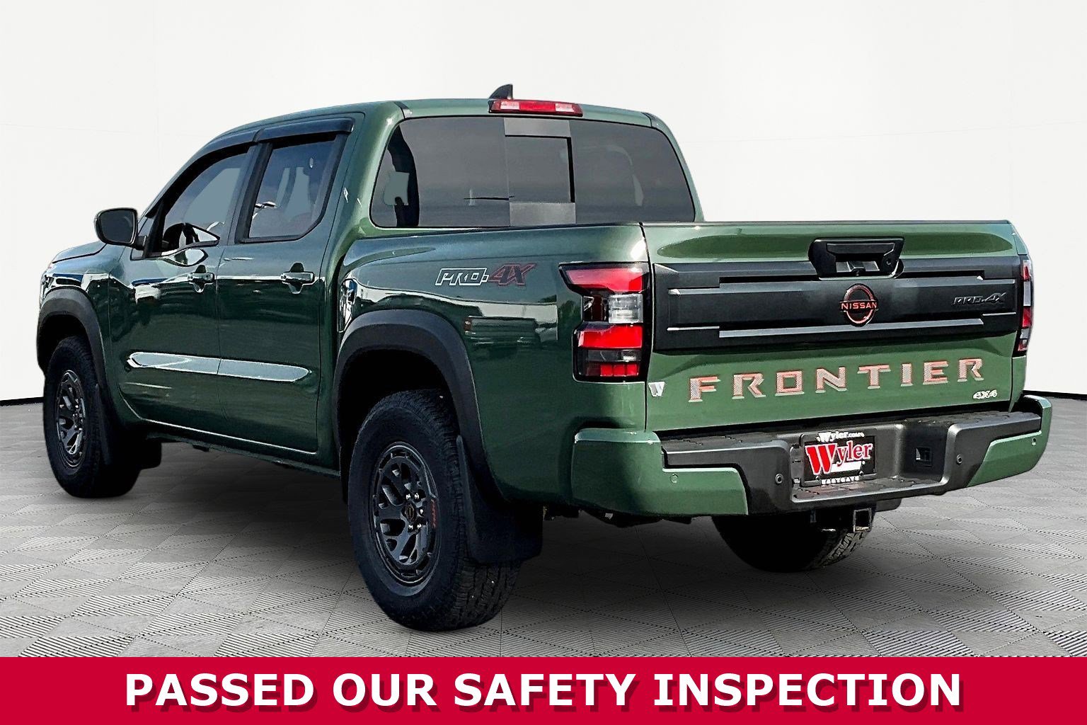Certified 2025 Nissan Frontier PRO-4X AWD/4WD image 4